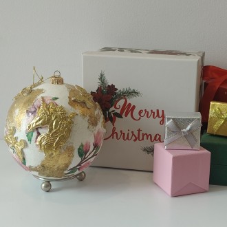 Bombka z magnoliami i jednorożcem