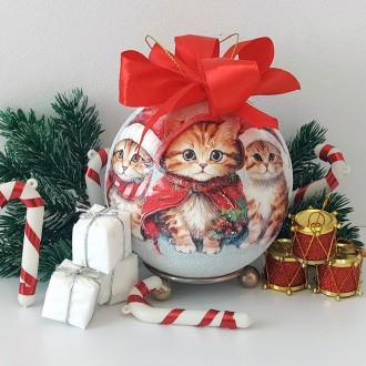 Bombka z pieskami i kotami