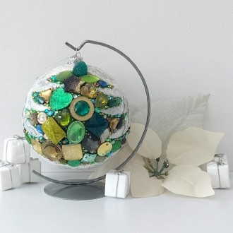 Bombka z biżuteryjną choinką